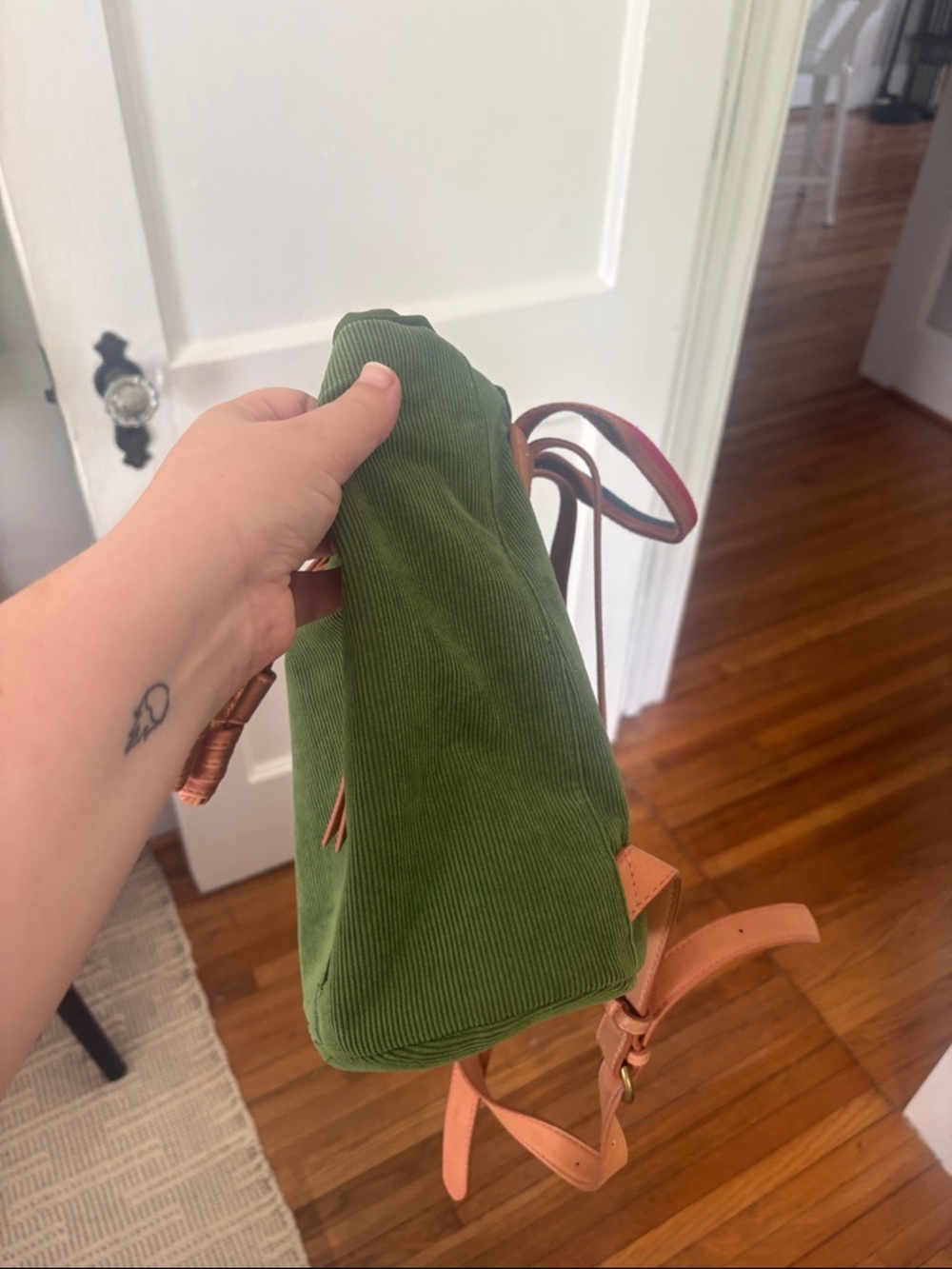 Universal Thread Green Backpack Interior with Label - Picture 5 of 7
